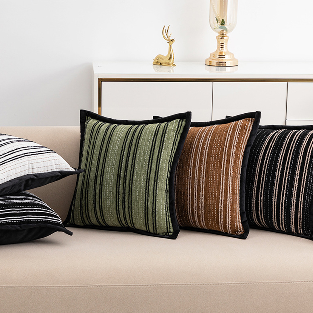 Almohada decorativa de cojín de chenilla a rayas