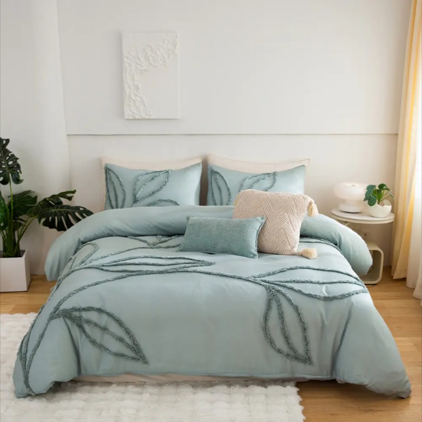 How Do You Style a Chenille Duvet Cover in a Modern Bedroom?